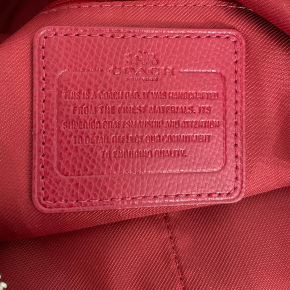 NWOT Coach Red Double Straps Nylon Tote Purse with Zipper. Duster included. - Picture 6 of 10